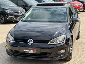 Volkswagen Golf VII Lim. Cup BMT Automatik /Panorama