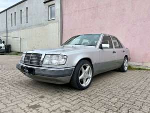 Mercedes-Benz E 220 W124*Automatik*Klima*Oldtimer*Top!