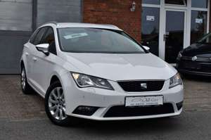 SEAT Leon ST Style*DSG*1.HAND*S-HEFT*NAVI*SHZ*PDC*AHK