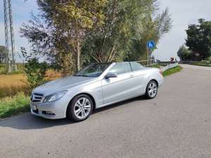 Mercedes-Benz E 200 E-Klasse+Cabrio+CGI+Cabrio+BlueEFFICIENCY+Automati