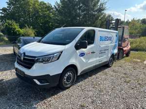 Renault Trafic Kasten L1H1 2,8t ,Navi+LED+Regale+SHZ+AHK