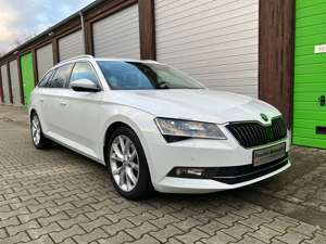 Skoda Superb Style *NAVI*KAMERA*STANDHZG.*AHK*BI-XENON*SOUNDS.*