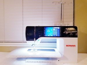 Bernina 790 Näh-, Stepp- und Stickmaschine mit Zubehör und Extras