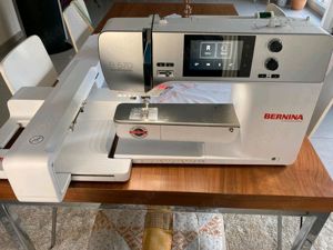 Bernina B570 QE Näh- und Stickmaschine