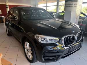 BMW X3 xDrive20iA HiFi/AHK/HuD/Navi/Parkassist/Kamera