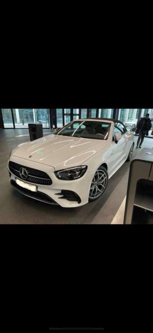 Mercedes-Benz E 300 Cabrio 9G-TRONIC AMG Line