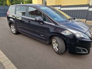 Peugeot 5008 HDI 160 Automatik Business-Line