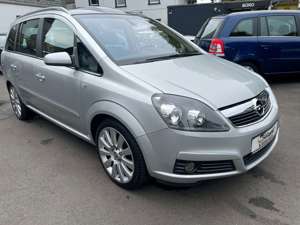 Opel Zafira 1.8 Cosmo NAVI AHK PANO KLIMA