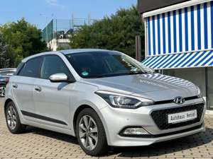 Hyundai i20 1.4 Style Premium-Paket Klimaauto DAB LHZ