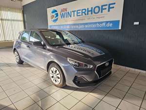 Hyundai i30 Select 1.HAND KLIMA LANE TEMPOMAT GARANTIE