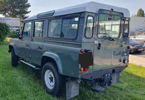 Land Rover Defender 110E Station Wagon fast neuwertiger Sammlerzustand Bild 3