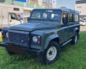 Land Rover Defender 110E Station Wagon fast neuwertiger Sammlerzustand Bild 2