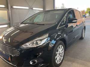 Ford S-Max S-MAX Titanium*7 Sitzplätze *Winterpaket*