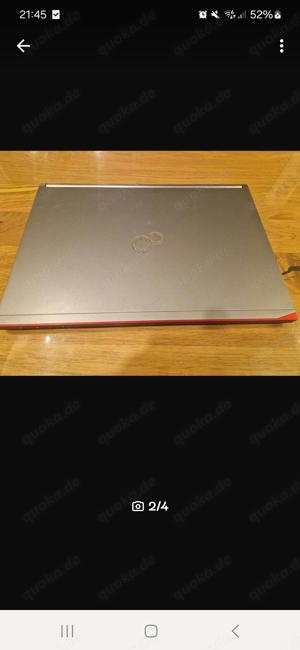 Laptop von Fujitsu Model E756