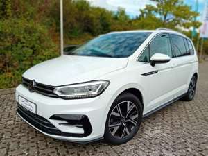 Volkswagen Touran Highline 1.5TSI DSG R-Line LED Navi RFK A