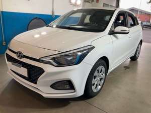 Hyundai i20 1.0 T-GDI 74kW DCT NAVI/SHZ/Kam/PDC/GARANTIE