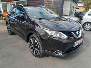 Nissan Qashqai Tekna 4x4-1.HAND/PANORAMA/DIESEL-