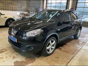 Nissan Qashqai+2 Tekna/4x4/Bose/Pano/7.Sitzer/Automatik