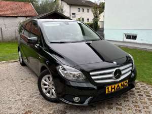 Mercedes-Benz B 200 CDI 1.Hand+Abstandswarner+Navi+Park Assist