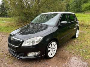 Skoda Fabia 1.2 RACE- Tüv-Au: (12-2025) - 8- fach Bereift -