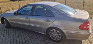 Mercedes-Benz E 200 E 200 CGI BlueEFFICIENCY Avantgarde