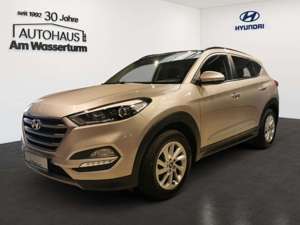 Hyundai TUCSON 2.0 CRDi Navi Panoramadach PDC Sitzhezung WKR