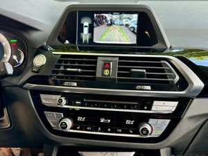 BMW X3 xDrive 20dxLine Navi LED Leder Euro6 HeadUP Kamera Bild 4