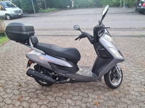 Kymco Yager GT200i mit Koffer