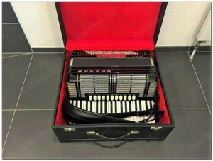 Akkordeon von Hohner Morino 5N mit originalem Koffer 