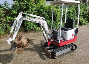 bagger Takeuchi TB8018