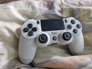 PS 5 Controller in weiß  