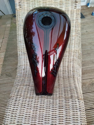 Harley Davidson Tank stretch custom