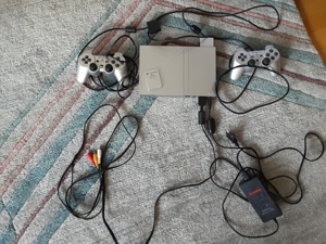 Playstation PS 2 - Konsole + 2 Controller + 8 Spiele - gut erhalten und voll funktionsfähig 