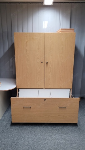 Büroschrank Bild 6