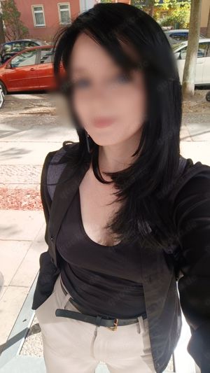 Lust auf erotische Massage hj bj? 100% diskret