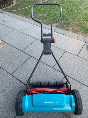 Gardena 400 Handrasenmäher mit Fankorb