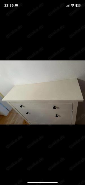 Weißer IKEA-Hemnes Schuhschrank