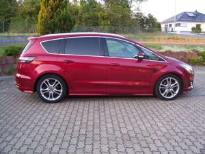 Ford S-Max 2.0 TDCi Titanium mit Stylingpaket Bild 3