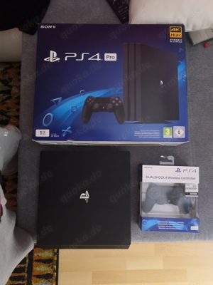 Ps4 pro mit Controller und 1x Controller 