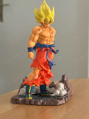 Son Goku Super Sayajin Figur 