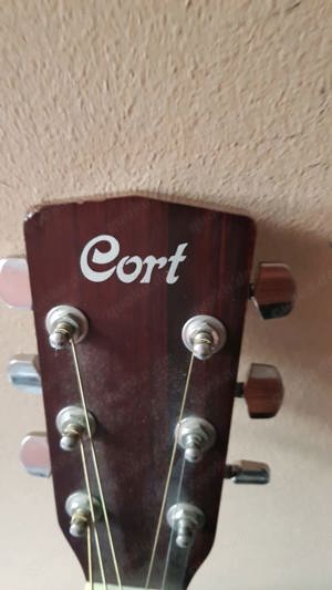 Cort Western und Folklore Gitarre