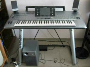 YAMAHA Tyros 5 XXL Elektro-Keyboard mit 61 Tasten in TOP Zustand