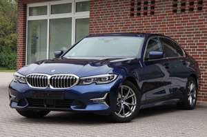 BMW 318 d Luxury Line*LEDER*DISTRONIK*360°KAMERA*AHK