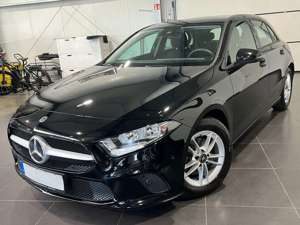 Mercedes-Benz A 180 **Navi*SHZ*PDC*Temp*MBUX*Spur**