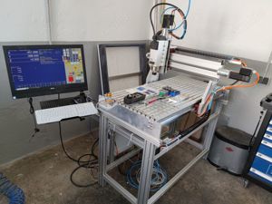 CNC Fräse Fräsmaschine 4kW Spindel + Computer + Handrad