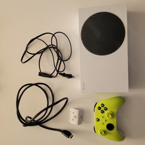 Xbox Series S 512 GBB SSD + Controller + Akku, im Orginalkarton !