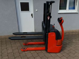 Hochhubwagen Deichselstapler Ameise Linde L10 L12 Jungheinrich EJC