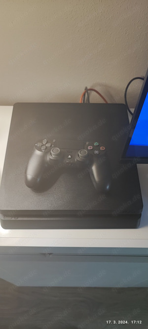 Playstation 4 mit 4 Spielen 