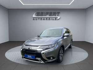 Mitsubishi Outlander 2.0 CVT I DIAMANT+ I AHK I STANDHEIZUNG I NAVI