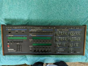 Oberheim Xpander XP-1 6 Voice Desktop-Version der Matrix 12 US-Version mit Hülle